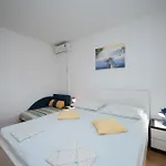 Apartamento With Parking Space Lopar, Rab - 23736 Lopar