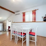 Apartamento With Parking Space Lopar, Rab - 23736 Lopar