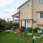 Apartamento With Parking Space Lopar, Rab - 23736 *