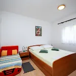 With Parking Space Lopar, Rab - 23736 Apartamento Lopar
