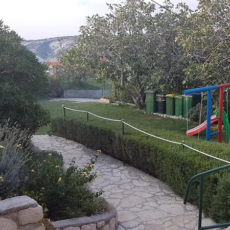 Lägenhet With Parking Space Lopar, Rab - 23736