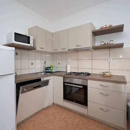 With Parking Space Lopar, Rab - 23736 Lägenhet *