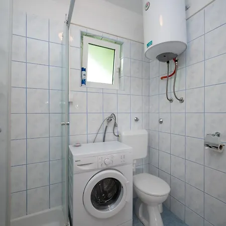 Apartment With Parking Space Lopar, Rab - 23736