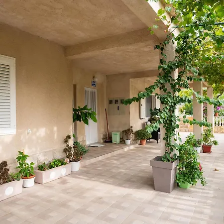 דירה With Parking Space Lopar, Rab - 23736 *