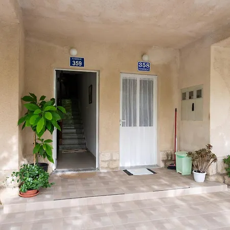 With Parking Space Lopar, Rab - 23736 לופאר
