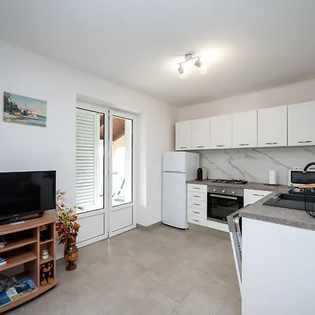 Lägenhet With Parking Space Lopar, Rab - 23736