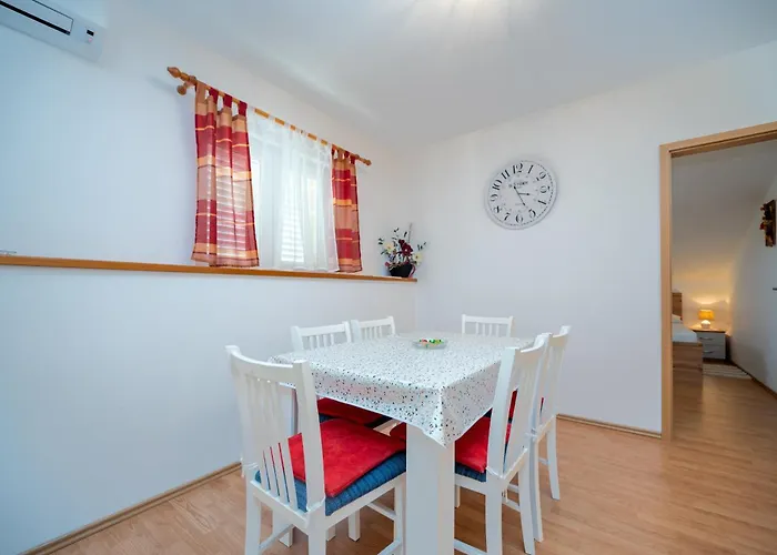 Apartamento With Parking Space Lopar, Rab - 23736 *
