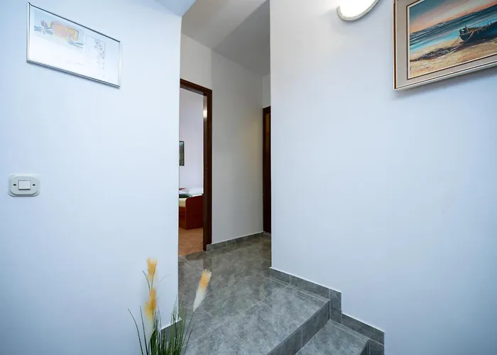 With Parking Space Lopar, Rab - 23736 Apartamento *